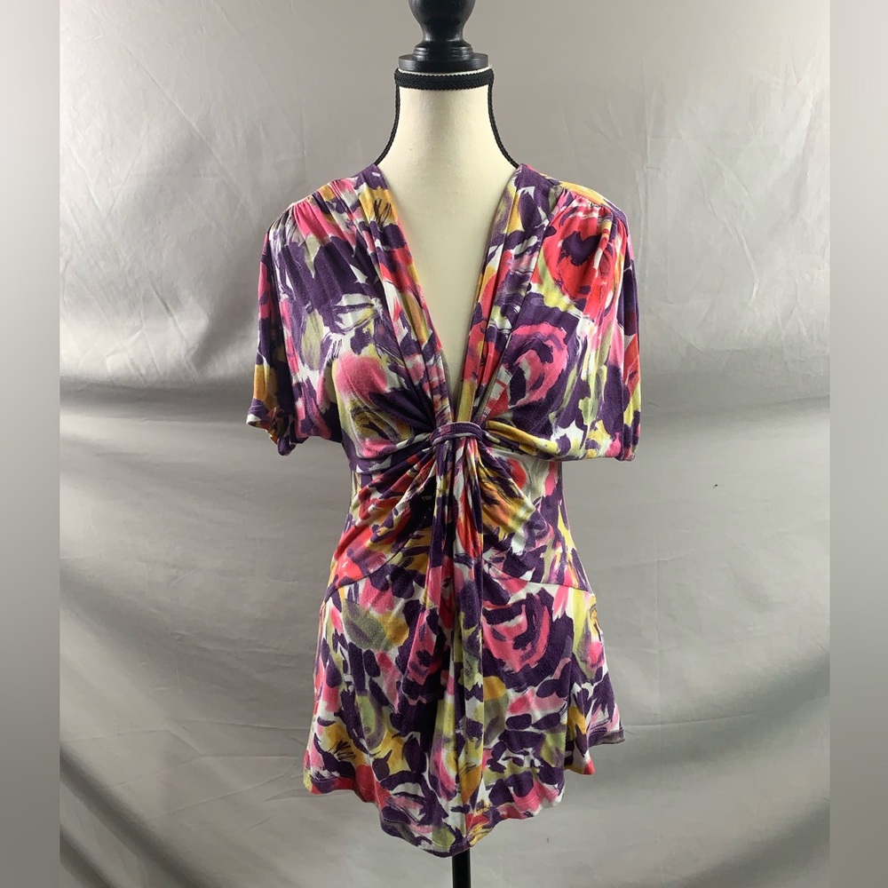 Low Cut Floral Top By Velvet
